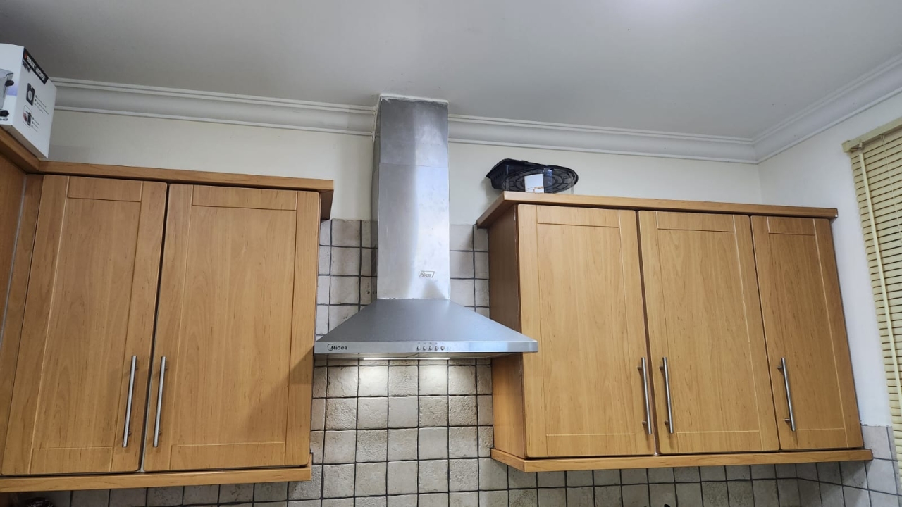 property 734 image 5
