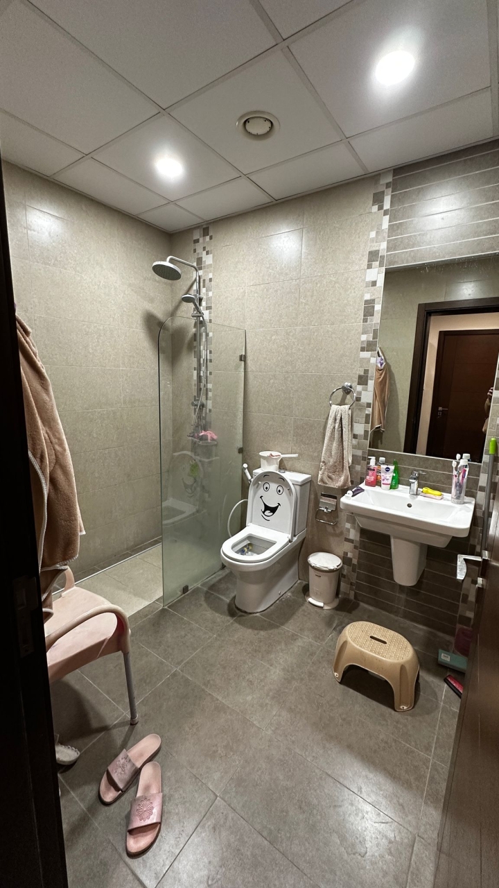 property 737 image 5