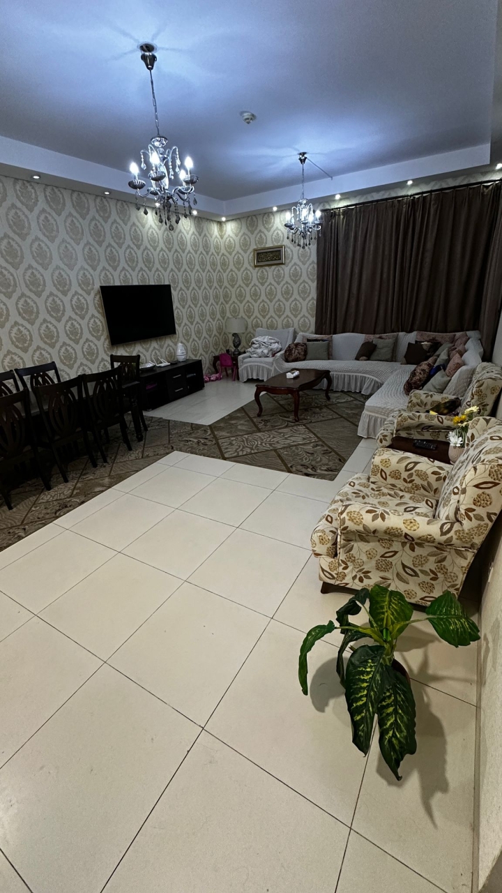 property 737 image 0