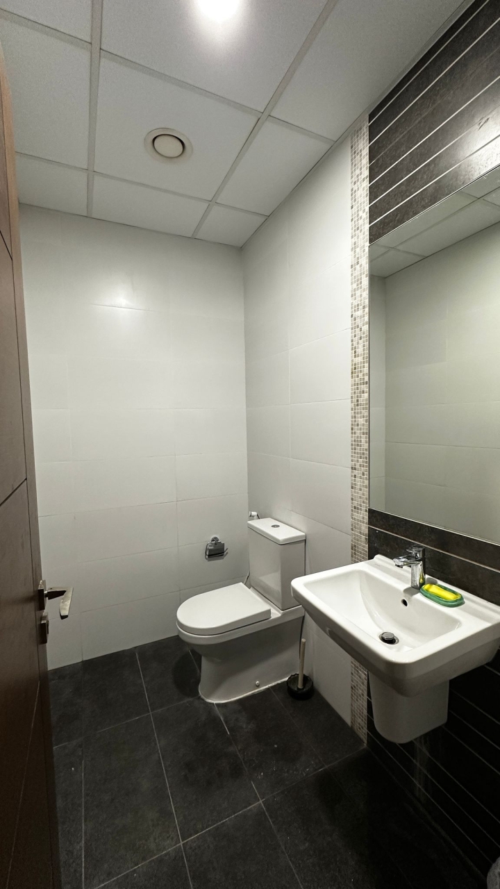 property 737 image 2