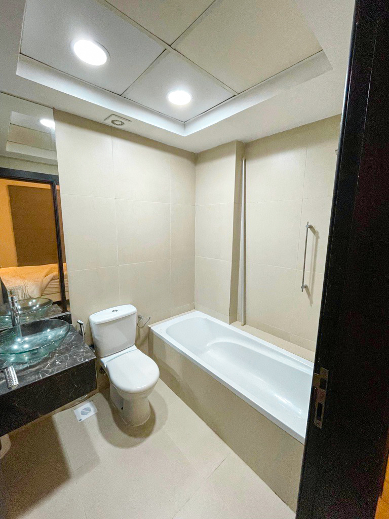 property 743 image 4