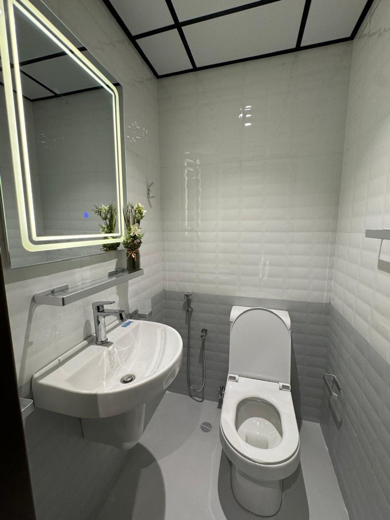 property 752 image 6