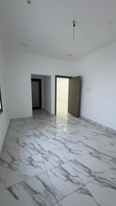 property 779 image 1