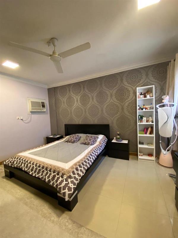 property 806 image 3