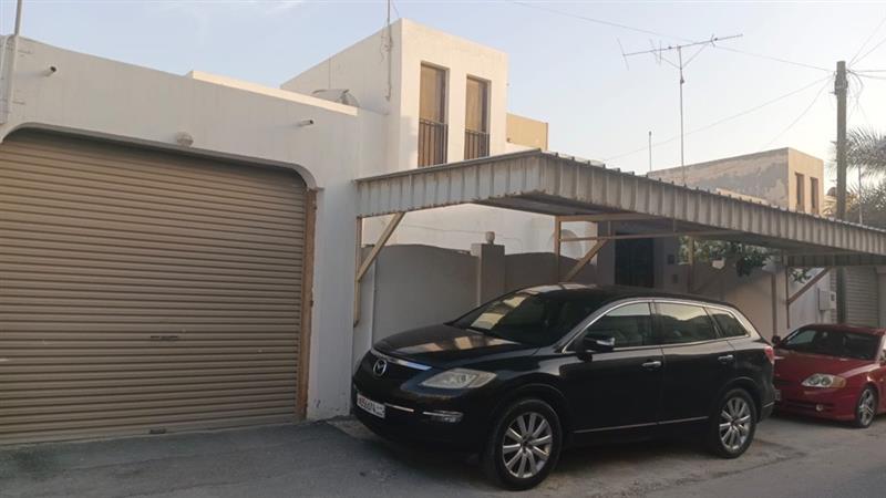 property 811 image 0