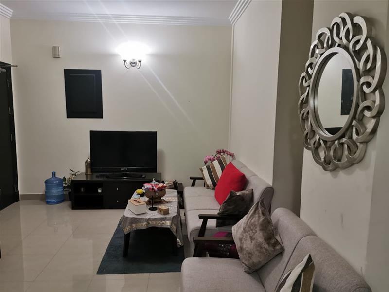property 827 image 1