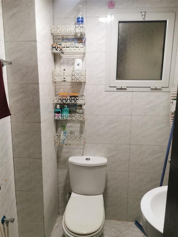 property 827 image 3