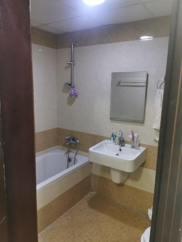 property 827 image 6