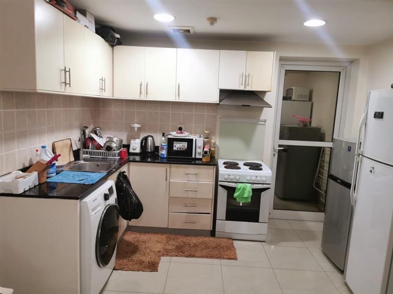 property 827 image 2