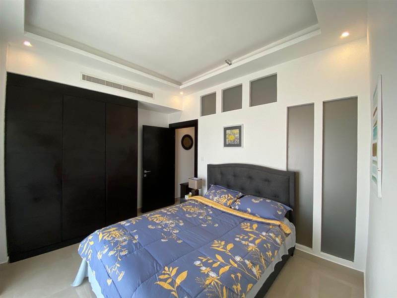 property 828 image 4