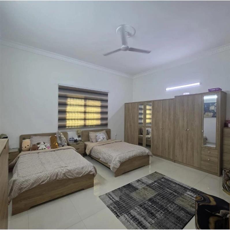 property 838 image 4