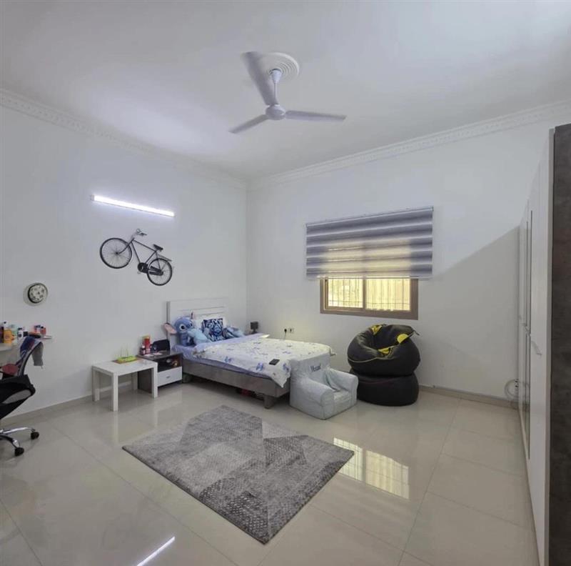 property 838 image 6