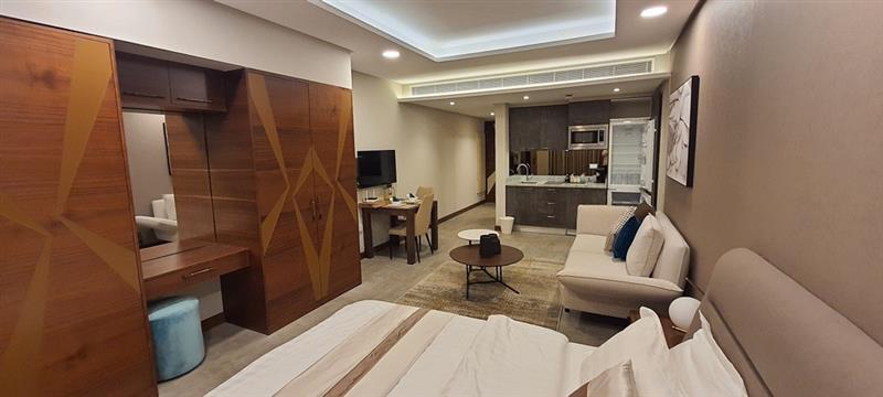 property 845 image 0