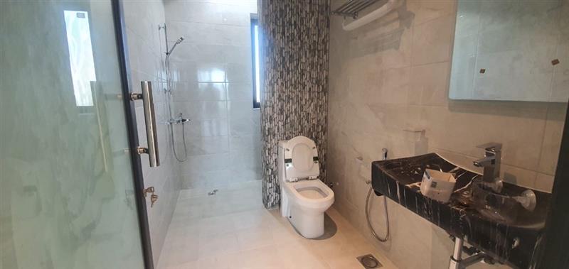 property 847 image 4