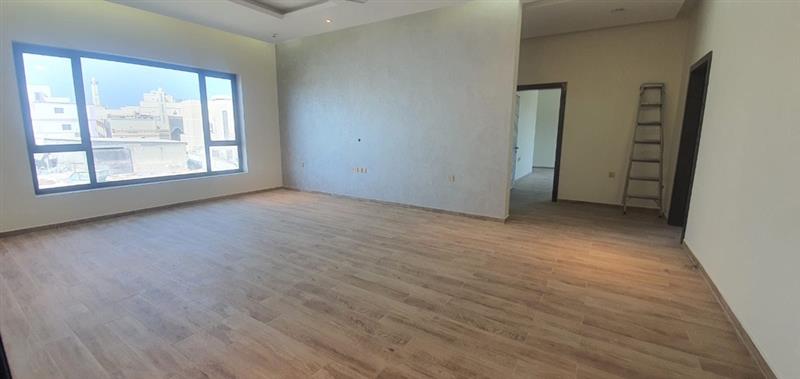 property 847 image 0
