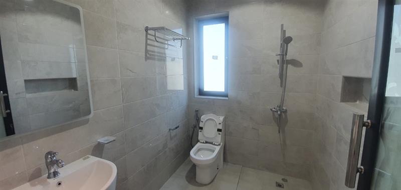 property 847 image 6