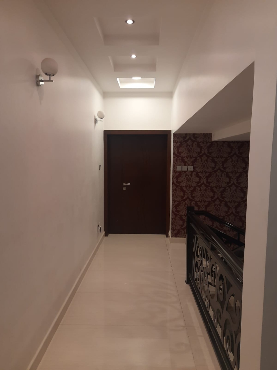 property 863 image 6