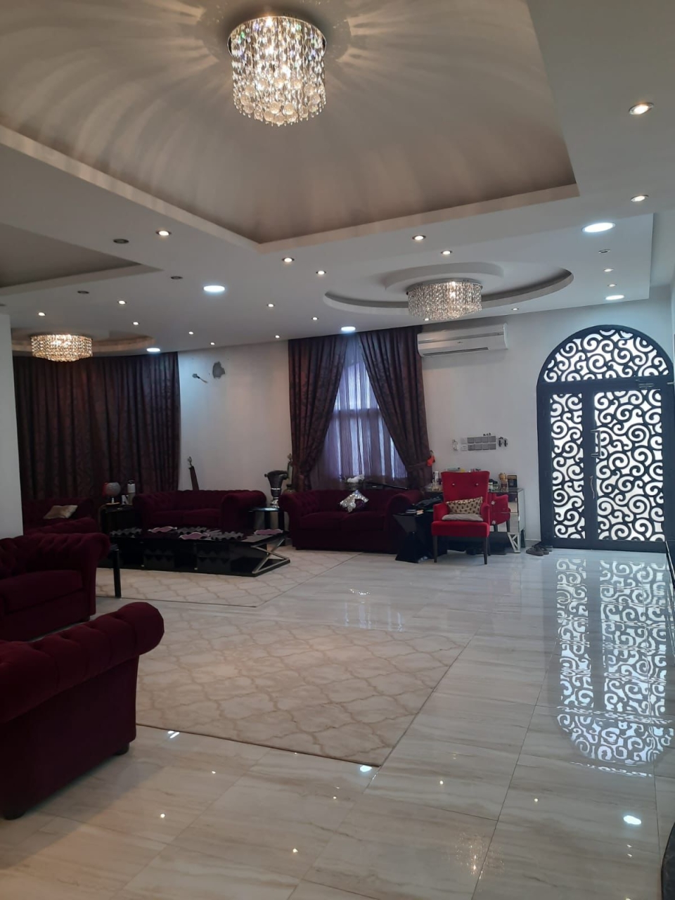 property 863 image 2