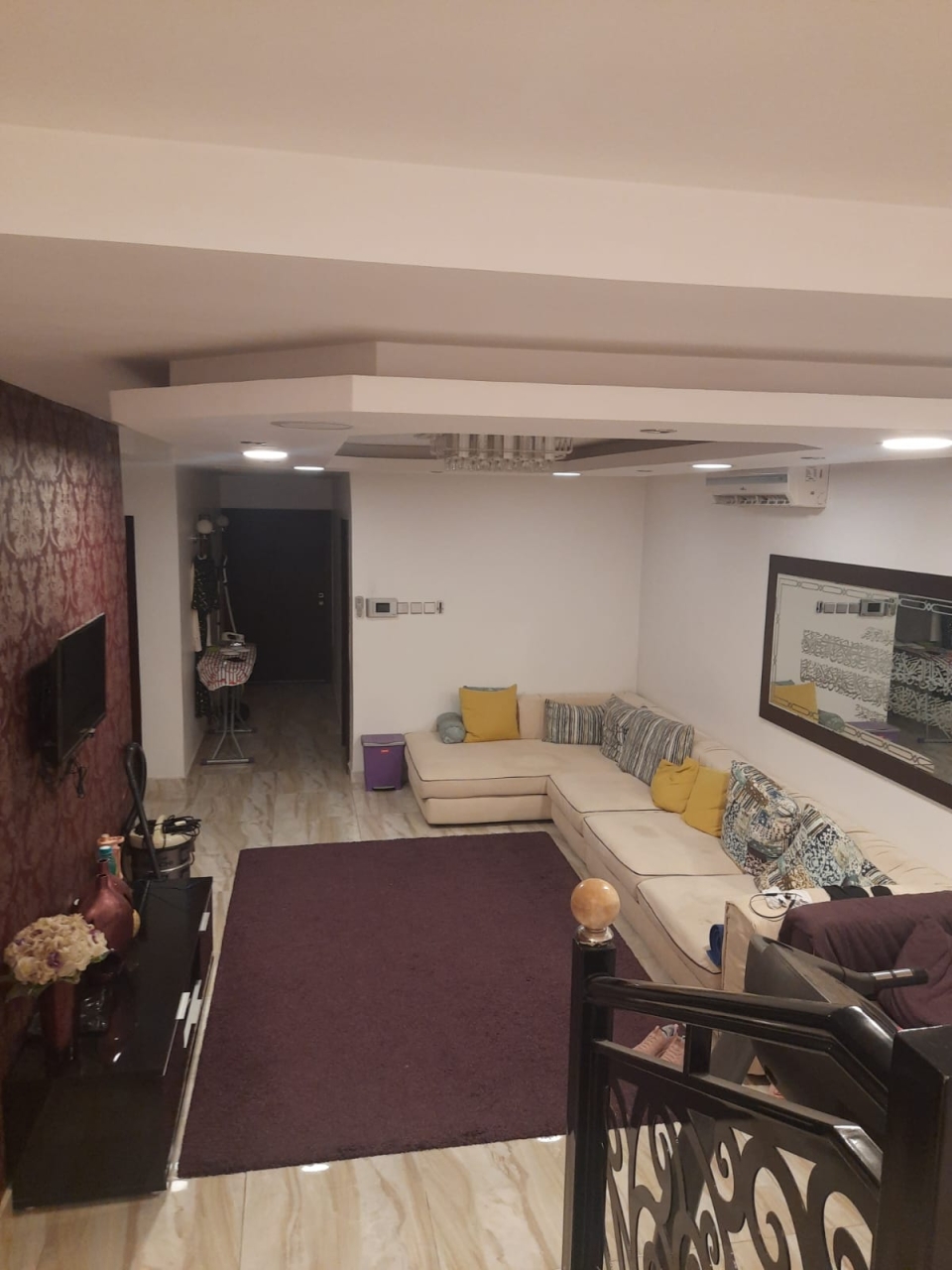 property 863 image 5