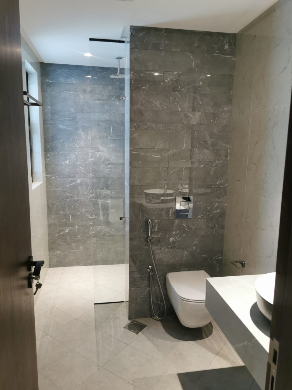 property 875 image 0