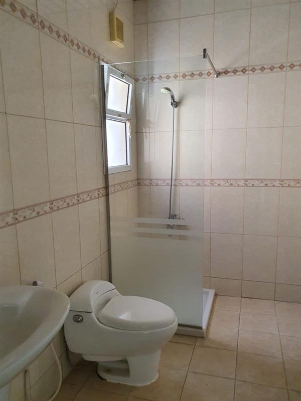 property 896 image 3