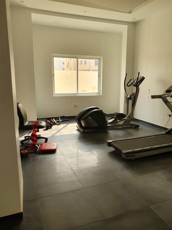 property 896 image 4