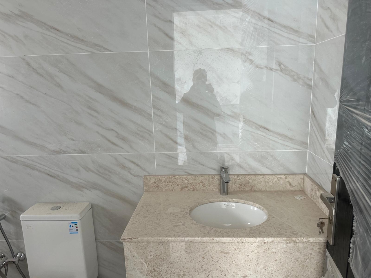 property 948 image 2